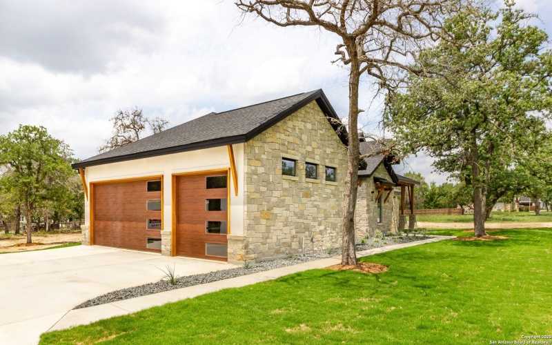 205 Timber Place, La Vernia, TX 78121, 4 Habitaciones Habitaciones , ,3 BañosBaños,Residential,En Venta,205 Timber Place,0,1894505