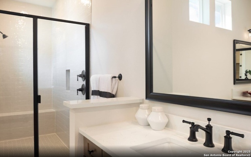 1220 Berkdale Bluff, San Antonio, TX 78260, 4 Habitaciones Habitaciones , ,5 BañosBaños,Residential,En Venta,1220 Berkdale Bluff,0,1906587