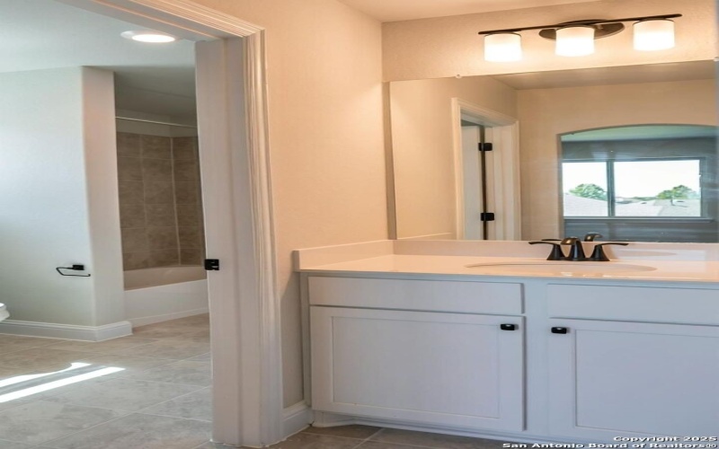 29354 Cheyenne Ridge, Fair Oaks Ranch, TX 78015, 4 Bedrooms Bedrooms, ,5 BathroomsBathrooms,Residential,For Sale,29354 Cheyenne Ridge,0,1894752