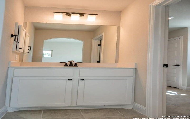 29354 Cheyenne Ridge, Fair Oaks Ranch, TX 78015, 4 Bedrooms Bedrooms, ,5 BathroomsBathrooms,Residential,For Sale,29354 Cheyenne Ridge,0,1894752