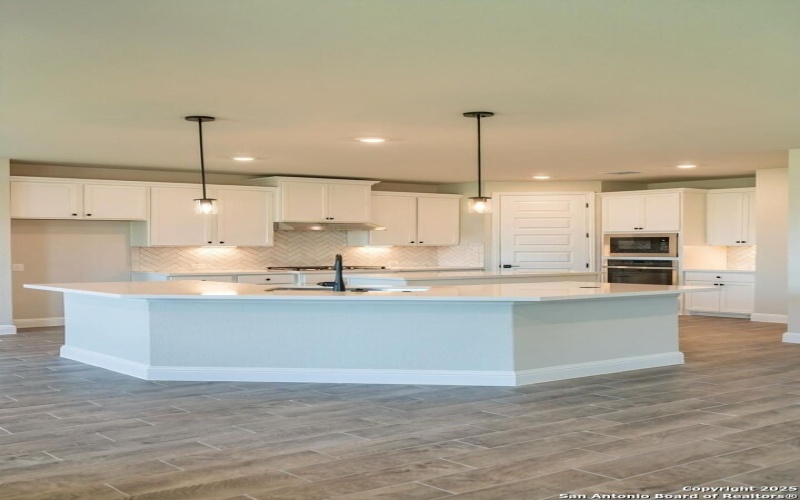 29354 Cheyenne Ridge, Fair Oaks Ranch, TX 78015, 4 Bedrooms Bedrooms, ,5 BathroomsBathrooms,Residential,For Sale,29354 Cheyenne Ridge,0,1894752