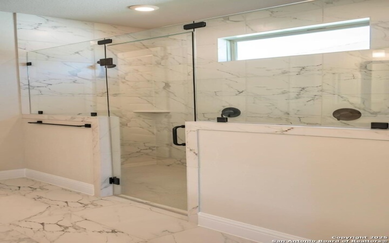 29354 Cheyenne Ridge, Fair Oaks Ranch, TX 78015, 4 Bedrooms Bedrooms, ,5 BathroomsBathrooms,Residential,For Sale,29354 Cheyenne Ridge,0,1894752