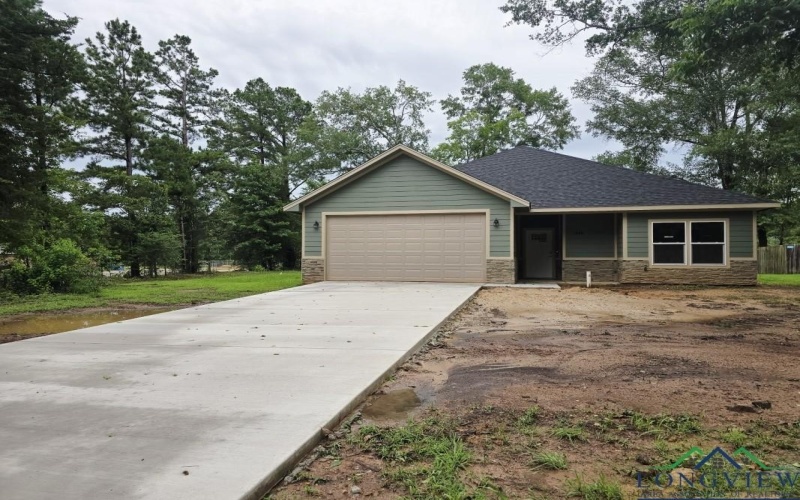 1406 Commerce, Kilgore, TX 75662, 3 Bedrooms Bedrooms, ,2 BathroomsBathrooms,Residential,For Sale,1406 Commerce,20253219