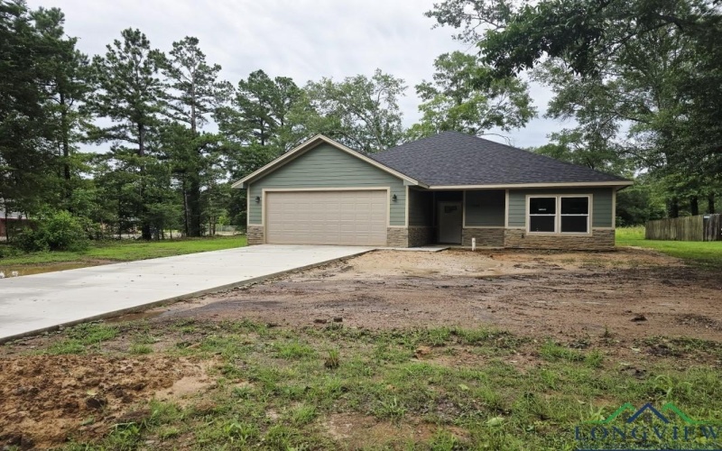 1406 Commerce, Kilgore, TX 75662, 3 Bedrooms Bedrooms, ,2 BathroomsBathrooms,Residential,For Sale,1406 Commerce,20253219