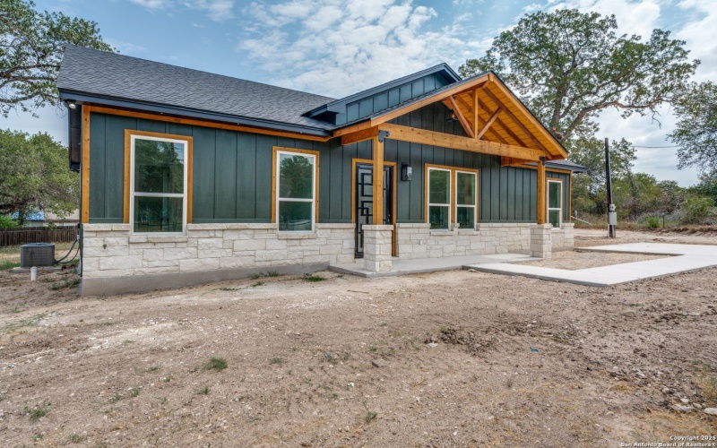 22842 Black Cherry, Elmendorf, TX 78112, 3 Habitaciones Habitaciones , ,2 BañosBaños,Residential,En Venta,22842 Black Cherry,0,1894943