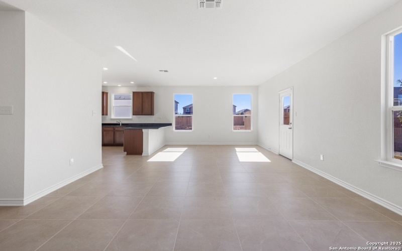 14415 GOPHER COVE, Elmendorf, TX 78112, 3 Habitaciones Habitaciones , ,2 BañosBaños,Residential,En Venta,14415 GOPHER COVE,0,1895286