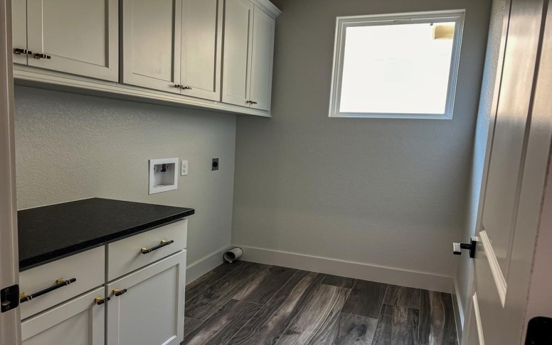 1706 N Valencia Dr, Kerrville, TX 78028, 3 Habitaciones Habitaciones , ,2 BañosBaños,Residential,En Venta,1706 N Valencia Dr,118378