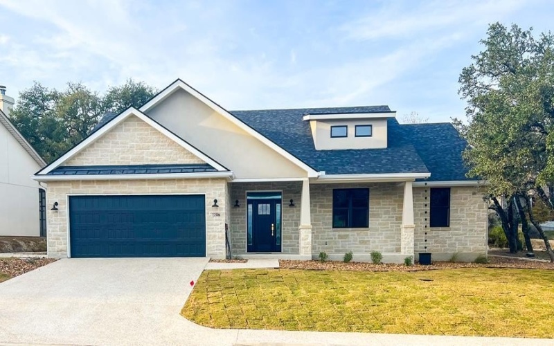 1706 N Valencia Dr, Kerrville, TX 78028, 3 Habitaciones Habitaciones , ,2 BañosBaños,Residential,En Venta,1706 N Valencia Dr,118378