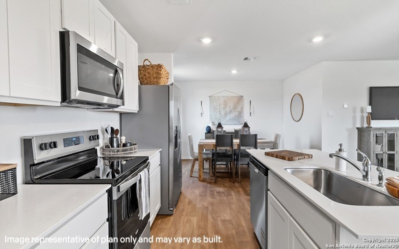 10340 Lassen Park, Converse, TX 78109, 5 Bedrooms Bedrooms, ,2 BathroomsBathrooms,Residential,For Sale,10340 Lassen Park,0,1895807