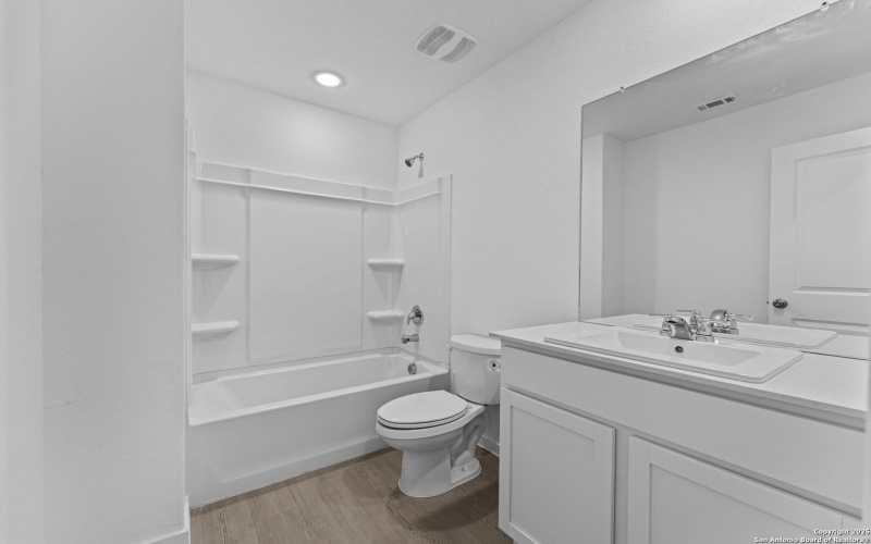 125 Oak Hurst Dr, Floresville, TX 78114, 4 Bedrooms Bedrooms, ,2 BathroomsBathrooms,Residential,For Sale,125 Oak Hurst Dr,0,1896029