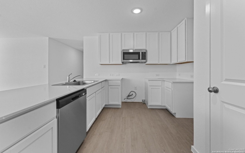 125 Oak Hurst Dr, Floresville, TX 78114, 4 Bedrooms Bedrooms, ,2 BathroomsBathrooms,Residential,For Sale,125 Oak Hurst Dr,0,1896029