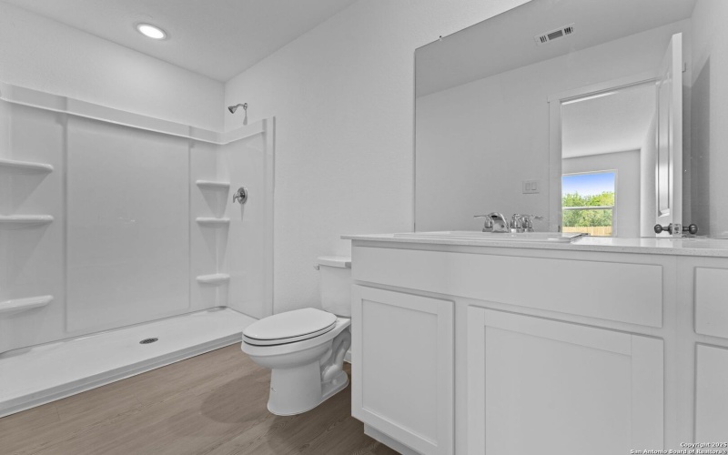 101 Autumn Trail, Floresville, TX 78114, 3 Bedrooms Bedrooms, ,2 BathroomsBathrooms,Residential,For Sale,101 Autumn Trail,0,1896057