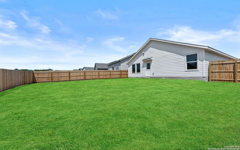 109 Autumn Trail, Floresville, TX 78114, 3 Bedrooms Bedrooms, ,2 BathroomsBathrooms,Residential,For Sale,109 Autumn Trail,0,1896378