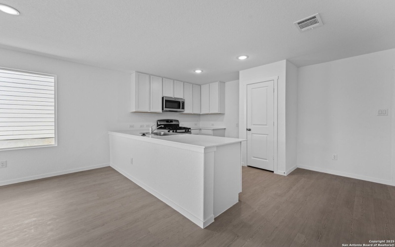 109 Autumn Trail, Floresville, TX 78114, 3 Bedrooms Bedrooms, ,2 BathroomsBathrooms,Residential,For Sale,109 Autumn Trail,0,1896378