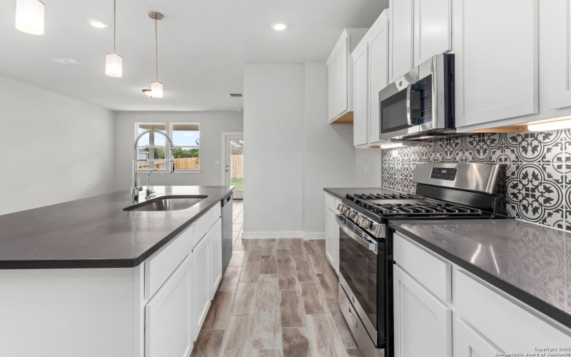 771 Fort Leonard, San Antonio, TX 78245, 4 Bedrooms Bedrooms, ,3 BathroomsBathrooms,Residential,For Sale,771 Fort Leonard,0,1911122