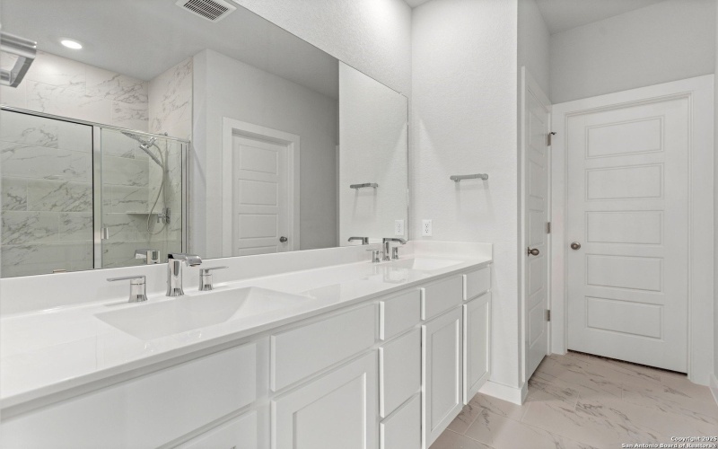 771 Fort Leonard, San Antonio, TX 78245, 4 Bedrooms Bedrooms, ,3 BathroomsBathrooms,Residential,For Sale,771 Fort Leonard,0,1911122