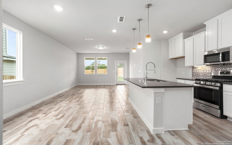 771 Fort Leonard, San Antonio, TX 78245, 4 Bedrooms Bedrooms, ,3 BathroomsBathrooms,Residential,For Sale,771 Fort Leonard,0,1911122