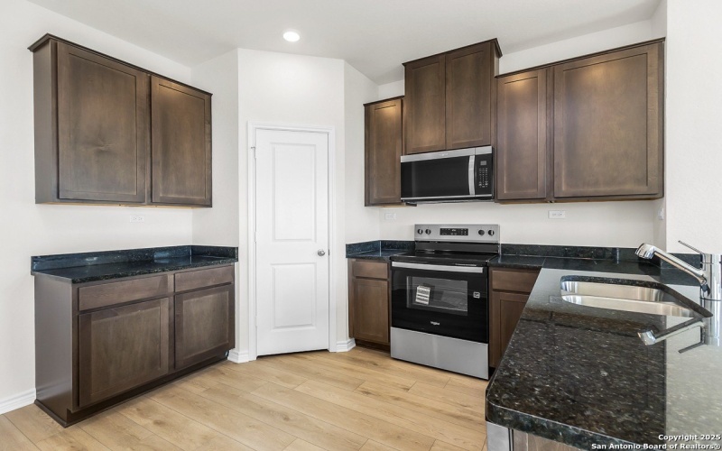 9406 GRIFFITH RUN, Converse, TX 78109, 3 Habitaciones Habitaciones , ,2 BañosBaños,Residential,En Venta,9406 GRIFFITH RUN,0,1911472