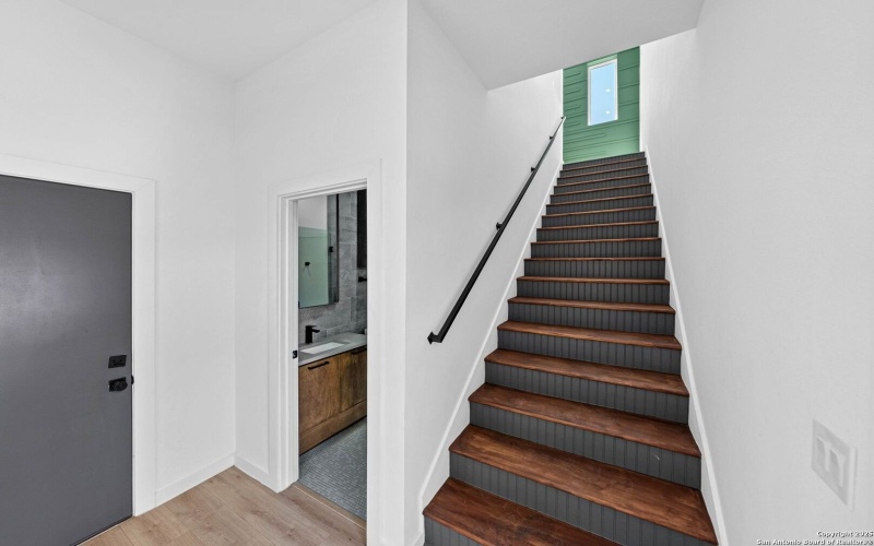 108 Vine St #102, San Antonio, TX 78210, 2 Bedrooms Bedrooms, ,2 BathroomsBathrooms,Residential,For Sale,108 Vine St #102,0,1912200