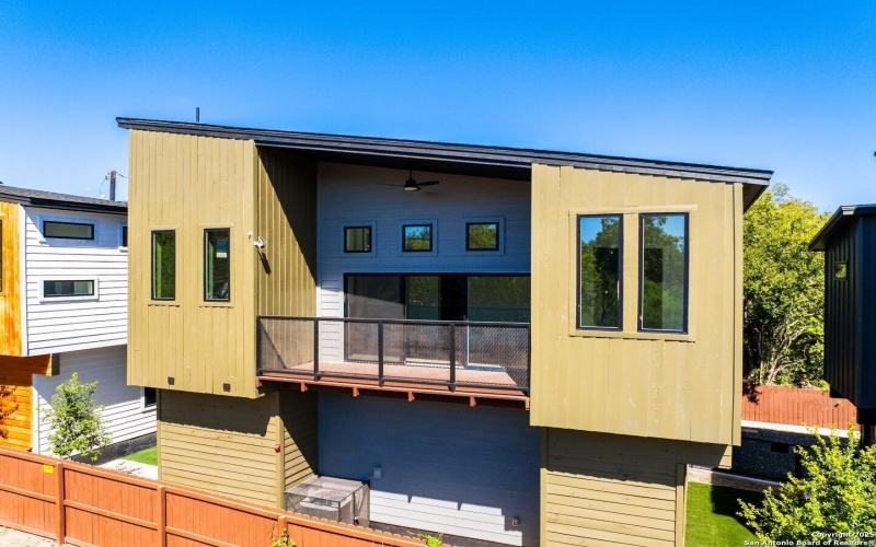 108 Vine St #102, San Antonio, TX 78210, 2 Bedrooms Bedrooms, ,2 BathroomsBathrooms,Residential,For Sale,108 Vine St #102,0,1912200