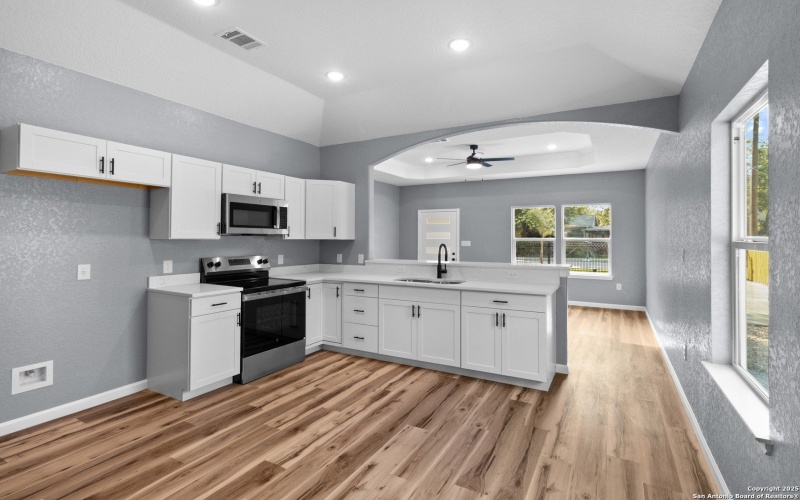 618 S San Gabriel, San Antonio, TX 78237, 3 Bedrooms Bedrooms, ,2 BathroomsBathrooms,Residential,For Sale,618 S San Gabriel,0,1912287