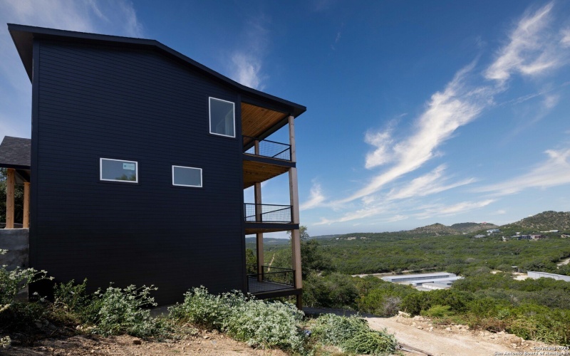 1123 Ledge Path, Canyon Lake, TX 78133, 4 Habitaciones Habitaciones , ,5 BañosBaños,Residential,En Venta,1123 Ledge Path,0,1912480