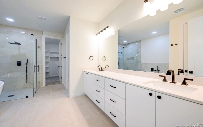 443 Let's Roll Drive, Fischer, TX 78623, 3 Habitaciones Habitaciones , ,2 BañosBaños,Residential,En Venta,443 Let's Roll Drive,0,1910218