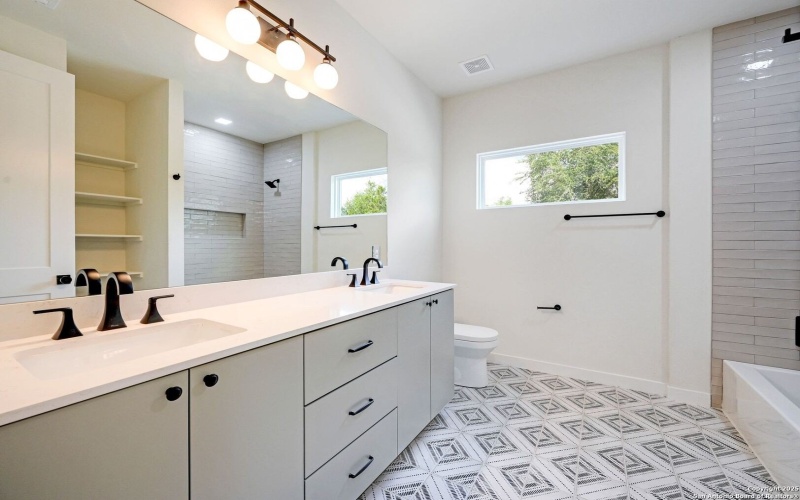 443 Let's Roll Drive, Fischer, TX 78623, 3 Habitaciones Habitaciones , ,2 BañosBaños,Residential,En Venta,443 Let's Roll Drive,0,1910218