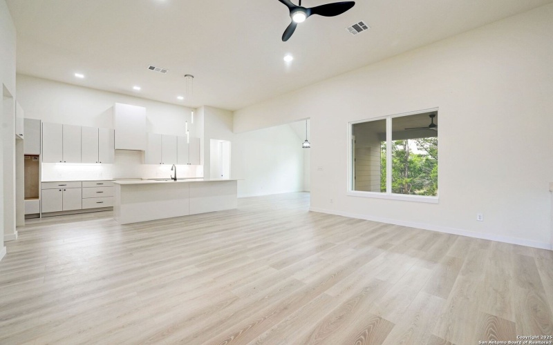 443 Let's Roll Drive, Fischer, TX 78623, 3 Habitaciones Habitaciones , ,2 BañosBaños,Residential,En Venta,443 Let's Roll Drive,0,1910218