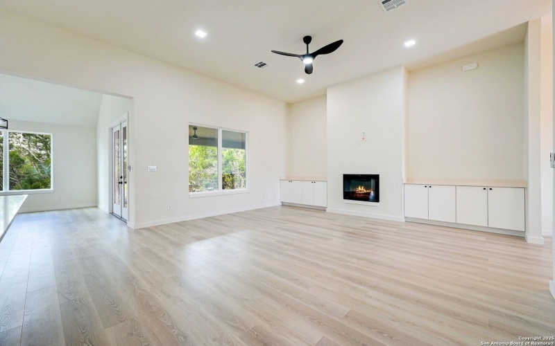 443 Let's Roll Drive, Fischer, TX 78623, 3 Habitaciones Habitaciones , ,2 BañosBaños,Residential,En Venta,443 Let's Roll Drive,0,1910218