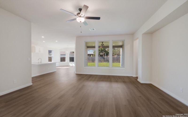 349 Vuelo, New Braunfels, TX 78132, 4 Bedrooms Bedrooms, ,3 BathroomsBathrooms,Residential,For Sale,349 Vuelo,0,1912319