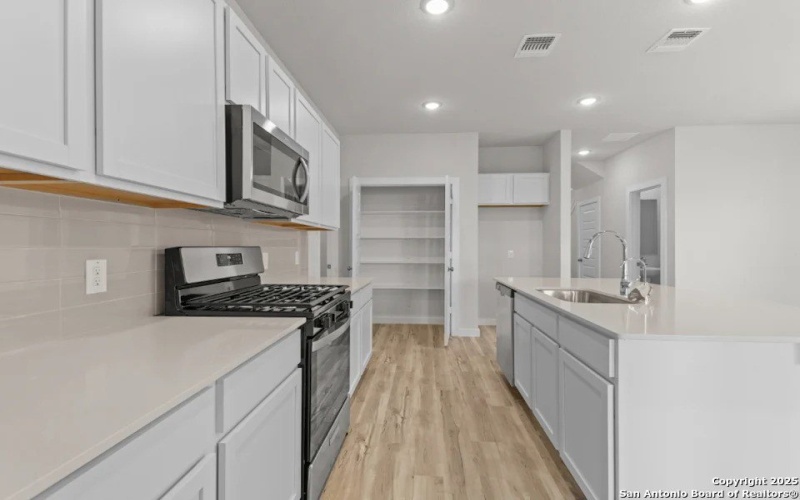 10739 Fairchild Way, San Antonio, TX 78109, 4 Bedrooms Bedrooms, ,2 BathroomsBathrooms,Residential,For Sale,10739 Fairchild Way,0,1914298