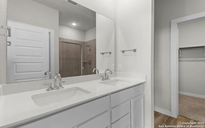 10739 Fairchild Way, San Antonio, TX 78109, 4 Bedrooms Bedrooms, ,2 BathroomsBathrooms,Residential,For Sale,10739 Fairchild Way,0,1914298