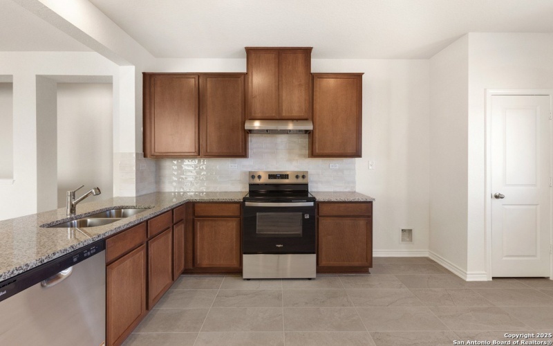 3905 WOODSIDE DRIVE, Seguin, TX 78155, 3 Habitaciones Habitaciones , ,2 BañosBaños,Residential,En Venta,3905 WOODSIDE DRIVE,0,1915942