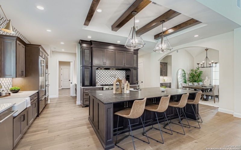 6907 Bluff Run, San Antonio, TX 78257, 4 Habitaciones Habitaciones , ,5 BañosBaños,Residential,En Venta,6907 Bluff Run,0,1918144