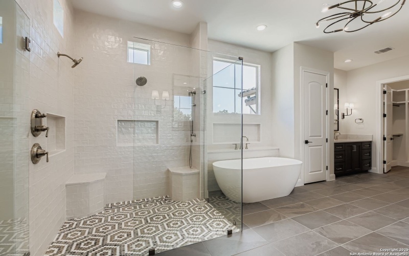 6907 Bluff Run, San Antonio, TX 78257, 4 Habitaciones Habitaciones , ,5 BañosBaños,Residential,En Venta,6907 Bluff Run,0,1918144