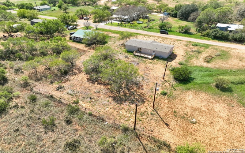 636 County Road 1615, Moore, TX 78057, 3 Habitaciones Habitaciones , ,2 BañosBaños,Residential,En Venta,636 County Road 1615,0,1912728