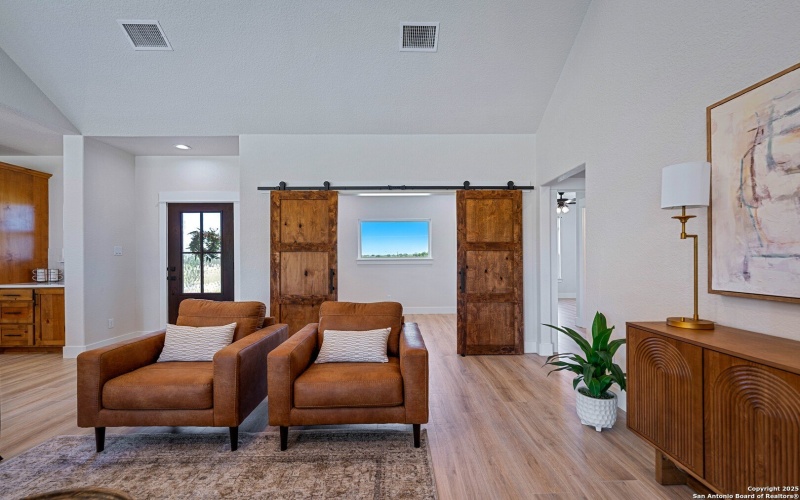 156 Firewheel Loop, Floresville, TX 78114, 4 Habitaciones Habitaciones , ,3 BañosBaños,Residential,En Venta,156 Firewheel Loop,0,1913638