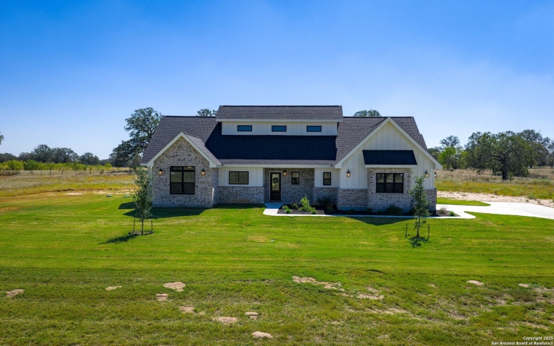 156 Firewheel Loop, Floresville, TX 78114, 4 Habitaciones Habitaciones , ,3 BañosBaños,Residential,En Venta,156 Firewheel Loop,0,1913638