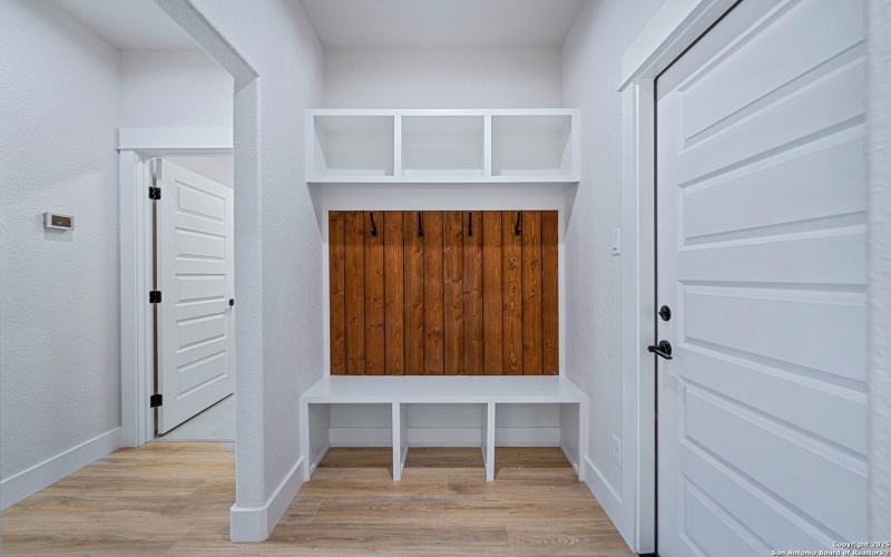 156 Firewheel Loop, Floresville, TX 78114, 4 Habitaciones Habitaciones , ,3 BañosBaños,Residential,En Venta,156 Firewheel Loop,0,1913638