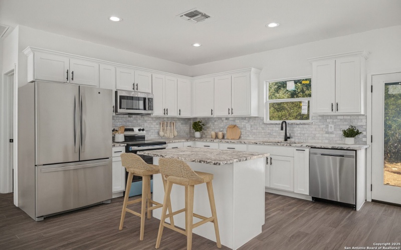 1130 Greenhill Dr, Canyon Lake, TX 78133, 3 Bedrooms Bedrooms, ,2 BathroomsBathrooms,Residential,For Sale,1130 Greenhill Dr,0,1914112