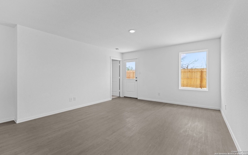 7330 Brownleaf dr, San Antonio, TX 78227, 4 Bedrooms Bedrooms, ,2 BathroomsBathrooms,Residential,For Sale,7330 Brownleaf dr,0,1914508