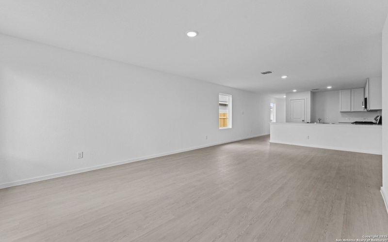 7330 Brownleaf dr, San Antonio, TX 78227, 4 Bedrooms Bedrooms, ,2 BathroomsBathrooms,Residential,For Sale,7330 Brownleaf dr,0,1914508