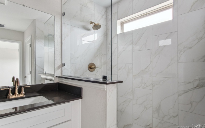 8907 SUMMERWOOD BEND, San Antonio, TX 78254, 4 Habitaciones Habitaciones , ,2 BañosBaños,Residential,En Venta,8907 SUMMERWOOD BEND,0,1914953