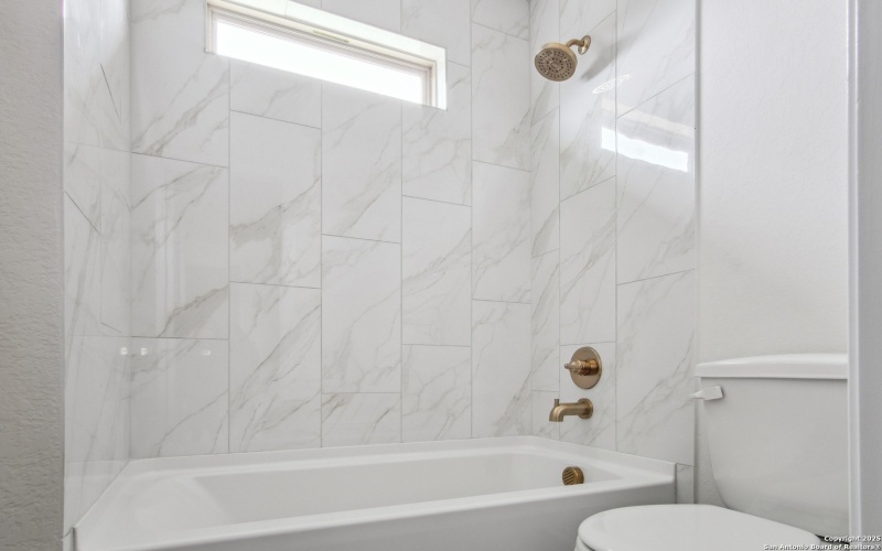 8907 SUMMERWOOD BEND, San Antonio, TX 78254, 4 Habitaciones Habitaciones , ,2 BañosBaños,Residential,En Venta,8907 SUMMERWOOD BEND,0,1914953