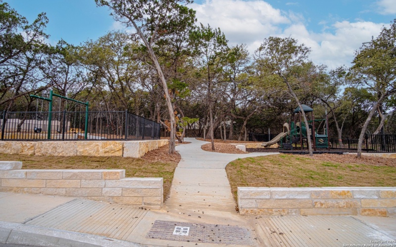 8907 SUMMERWOOD BEND, San Antonio, TX 78254, 4 Habitaciones Habitaciones , ,2 BañosBaños,Residential,En Venta,8907 SUMMERWOOD BEND,0,1914953