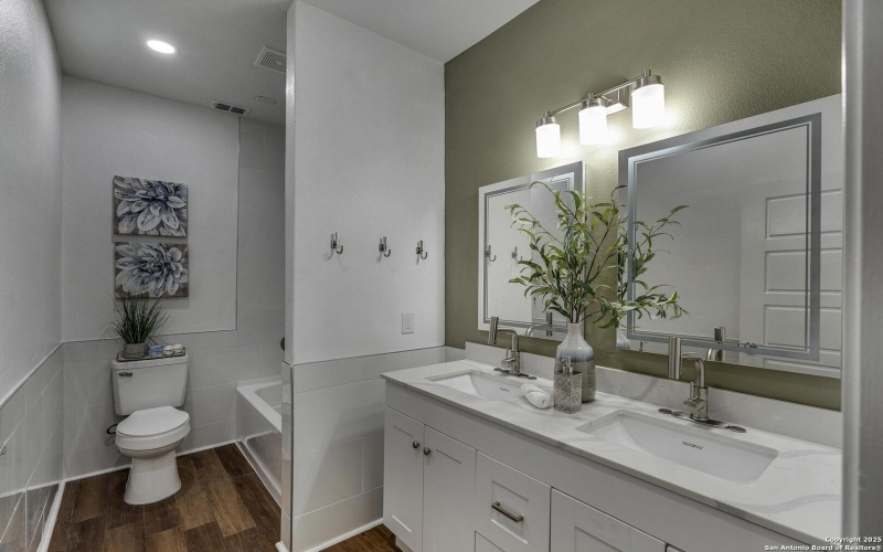 330 Walton Ave, San Antonio, TX 78225, 4 Habitaciones Habitaciones , ,2 BañosBaños,Residential,En Venta,330 Walton Ave,0,1916283