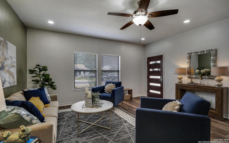 330 Walton Ave, San Antonio, TX 78225, 4 Habitaciones Habitaciones , ,2 BañosBaños,Residential,En Venta,330 Walton Ave,0,1916283