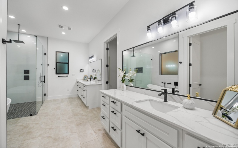 344 Buckskin Trail, Bandera, TX 78003, 4 Habitaciones Habitaciones , ,3 BañosBaños,Residential,En Venta,344 Buckskin Trail,0,1916582