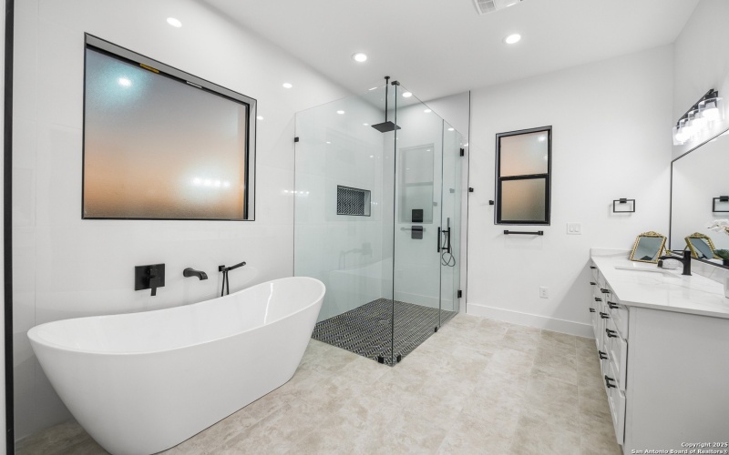 344 Buckskin Trail, Bandera, TX 78003, 4 Habitaciones Habitaciones , ,3 BañosBaños,Residential,En Venta,344 Buckskin Trail,0,1916582